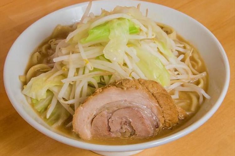 Mini ramen buta hitokire-tsuki/mini ramen dengan satu potongan daging babi untuk pemula