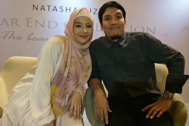 Natasha Rizky dan Desta saat ditemui usai Launching Alur Cerita by Natasha Rizky di kawasan Gandaria, Jakarta Selatan, Jumat (23/11/2018).
