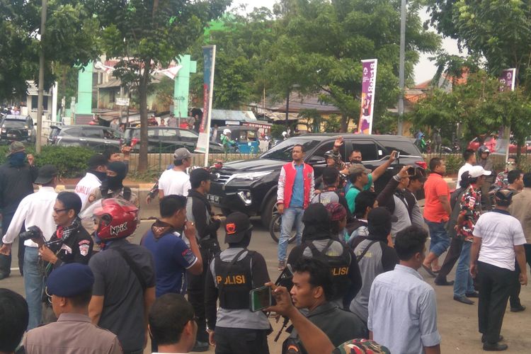 Ricuh eksekusi lahan di Pulogadung, Jakarta Timur, Senin (29/1/2018)