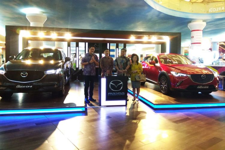 Diler Mobil Mazda di Mall