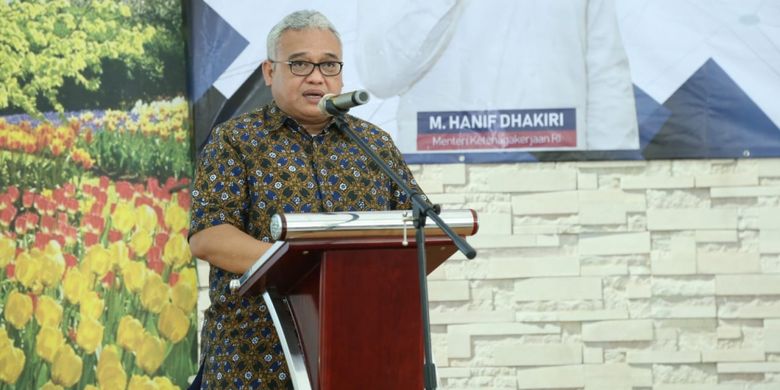 Direktur Jenderal Pembinaan Pelatihan dan Produktivitas, Bambang Satrio Lelono memberi sambutan dalam Japan Career Expo dan University Colaboration 2018, di Balai Besar Pengembangan Latihan Kerja (BBPLK) Chevest Bekasi, Jawa Barat, Sabtu (20/10/2018).