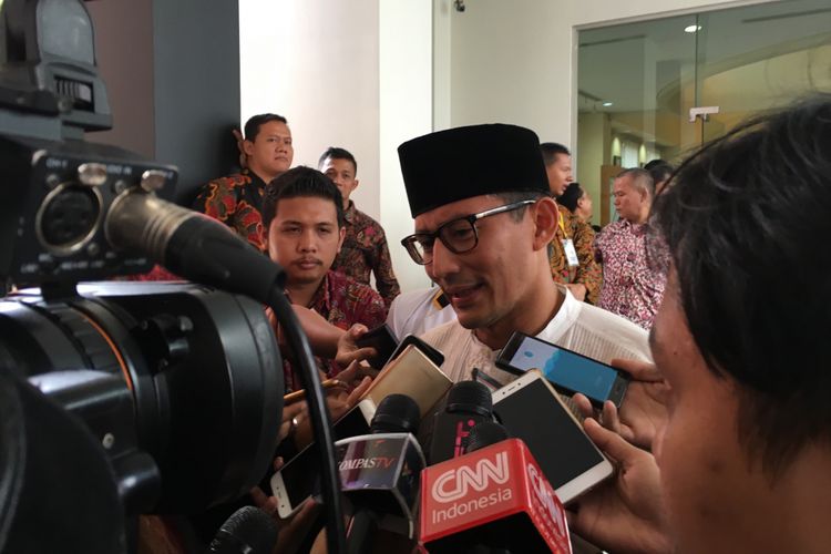Wakil Gubernur DKI Jakarta terpilih Sandiaga Uno, saat menghadiri halal bihalal di DPP Partai Keadilan Sejahtera (PKS) di Jakarta Selatan, Minggu (16/7/2017). 