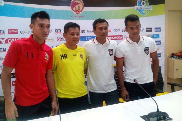 Meski dilaga nanti Sriwijaya FC bakal habis habisan lawan Bali United, sportivitas tetap dijunjung tinggi dengan foto bersama
