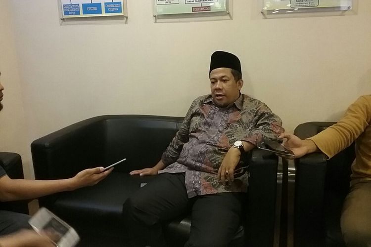 Wakil Ketua DPR-RI Fahri Hamzah di Gedung Parlemen Senayan di Jakarta, Jumat (8/9/2017)