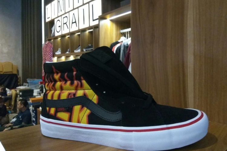 Harga shop vans thrasher