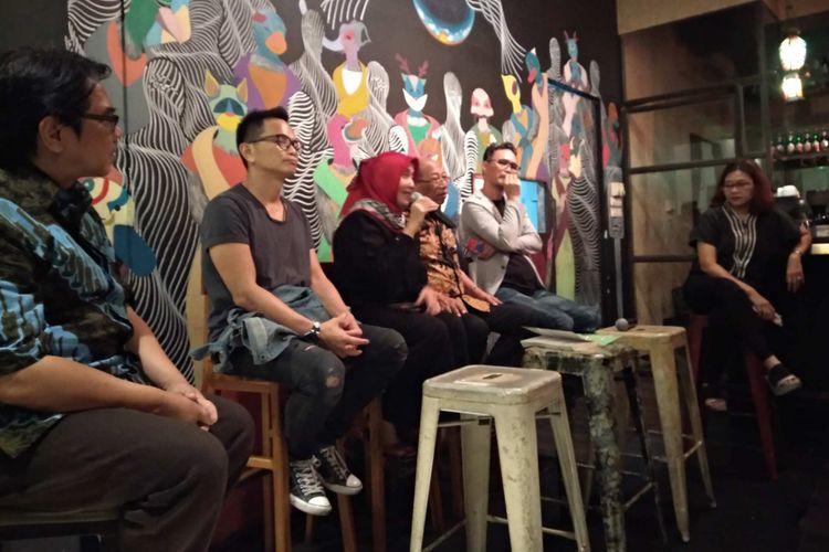 Para relawan dan pendukung Ahok dalam diskusi Ahok: The Untold Story di Kebayoran Baru, Jakarta Selatan, Senin (9/10/2017).
