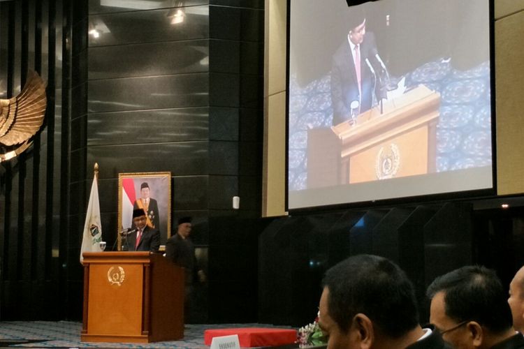 Suasana sidang paripurna penyampaian RAPBD 2018 dan visi misi di Balai Kota DKI Jakarta, Rabu (15/11/2017). 