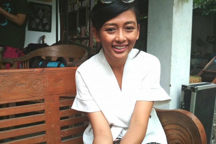 Artis peran Annisa Hertami di Studio Mendut, Magelang, Jawa Tengah. 