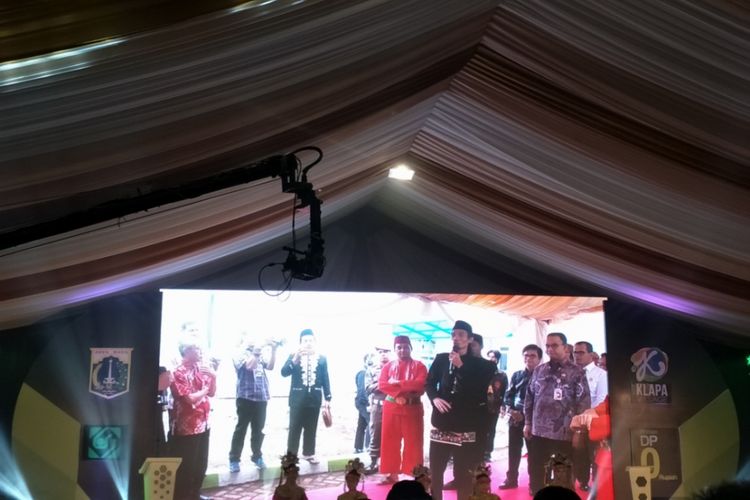 Gubernur DKI Jakarta, Anies Baswedan melakukan groundbreaking atau peletakan batu pertama pembangunan rumah DP (down payment) 0 rupiah, kamis (18/1/2018).