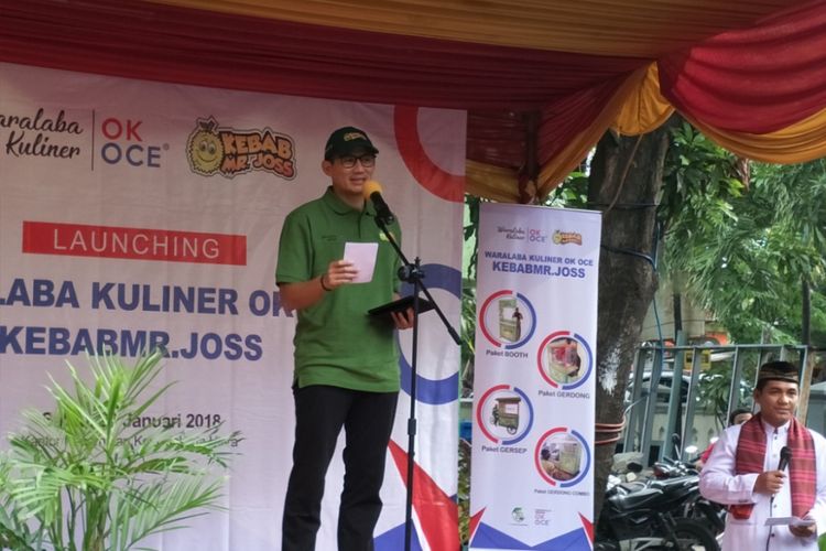 Wakil Gubernur DKI Jakarta, Sandiaga Uno saat memberikan sambutan di acara pembukaan kantor sekretariat Ok Oce di Kecamatan Koja, Jakarta Utara, Sabtu (27/1/2018).