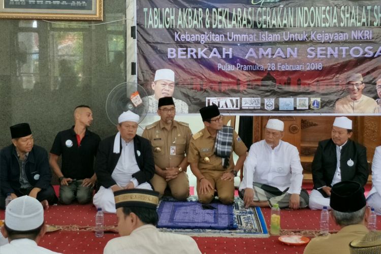 Wakil Gubernur DKI Jakarta Sandiaga Uno menghadiri deklarasi Gerakan Indonesia Sholat Subuh yang diketuai Al-Khaththath di Pulau Pramuka, Selasa (27/2/2018). 