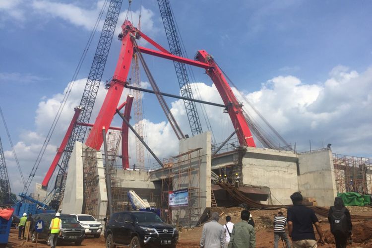 Kondisi konstruksi Jembatan Kalikuto di Tol Batang-Semarang, Sabtu (26/5/2018).