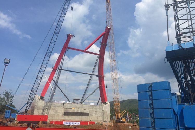 Kondisi konstruksi Jembatan Kalikuto di Tol Batang-Semarang, Sabtu (26/5/2018).