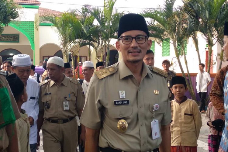 Wakil Gubernur DKI Jakarta Sandiaga Uno di Masjid Al-Ikhsan, Pulau Untung Jawa, Kepulauan Seribu, Selasa (5/6/2018).