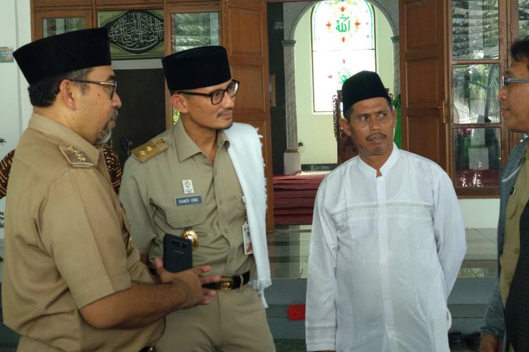 Wakil Gubernur DKI Jakarta Sandiaga Uno di Masjid Al-Makmuriyah, Pulau Pramuka, Kepulauan Seribu, Selasa (5/6/2018).