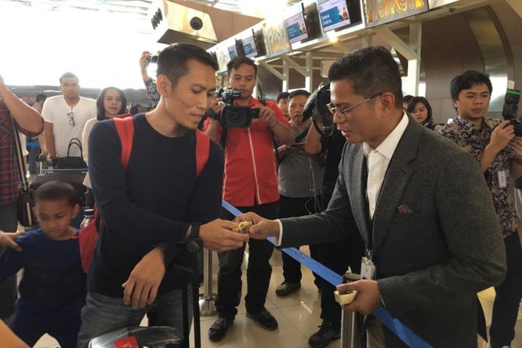 Direktur Utama Garuda Indonesia Pahala Nugraha Mansury saat mengecek arus mudik di Terminal 3 Bandara Soekarno-Hatta, Tangerang, Senin (11/6/2018).