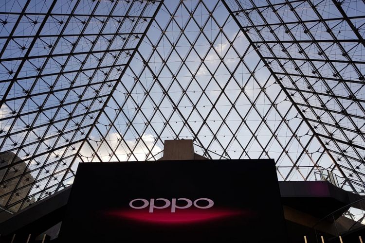 Suasana di museum Louvre, Paris sesaat sebelum peluncuran Oppo Find X, Selasa (18/6/2018).