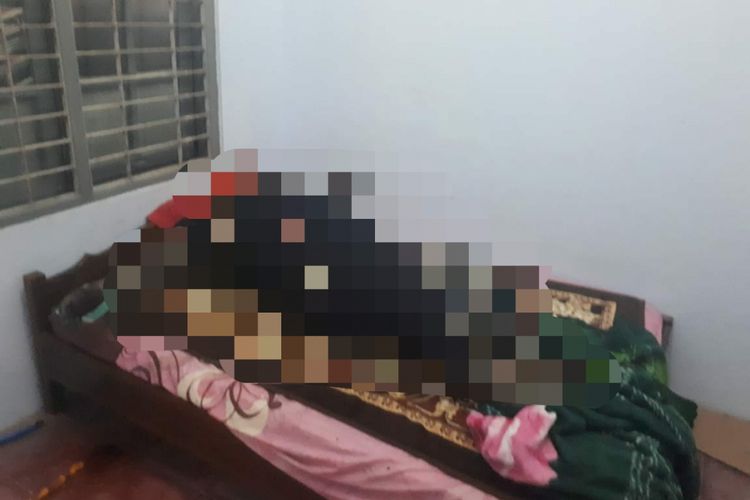 Guru asal Mesir ditemukan meninggal dunia di kamar komplek Ponpes Pabelan Mungkid, Kabupaten Magelang, Jawa Tengah, diduga karena sakit, Jumat (22/6/2018).