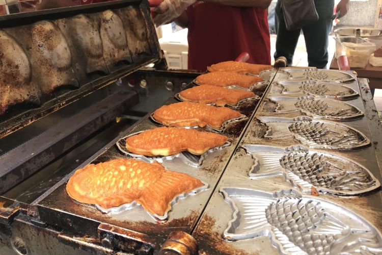 Taiyaki, waffle khas Jepang.