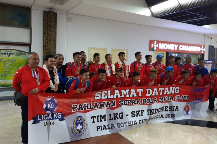 Tim LKG-SKF tiba di Bandara Soekarno-Hatta seusai mengikuti Piala Gothia 2018, Sebib (23/7/2018). 