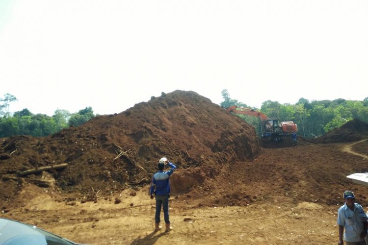 Salah satu lokasi pertambangan yang dilakukan PT Laman Mining yang digerebek oleh Gakkum KLHK di Kabupaten Ketapang (20/8/2018)