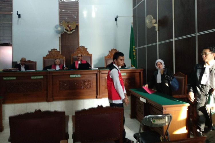 Supriyanto (20), pembunuh TNI AL di Cilandak divonis hukuman 12 tahun penjara di Pengadilan Negeri Jakarta Selatan, Selasa (25/9/2018).