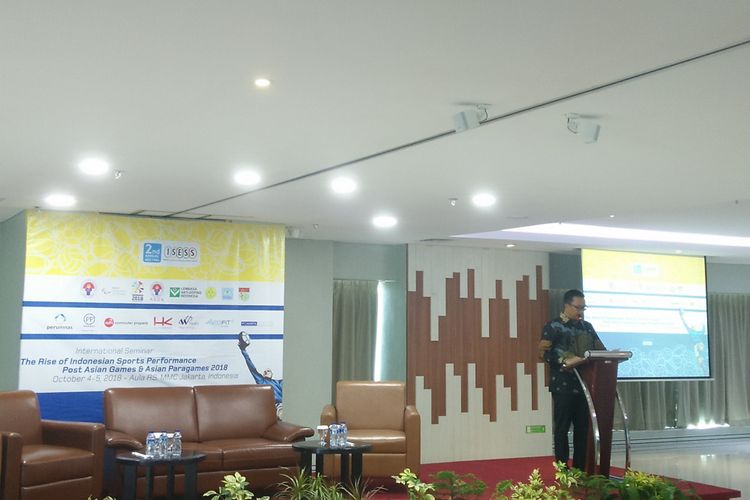 Imam Nahrawi memberikan sambutan dalam seminar bertajuk Kebangkitan Olahraga Indonesia Pasca Asian Games dan Asian Para Games 2018 di Aula RS MMC, Jakarta, Kamis (4/10/2018).
