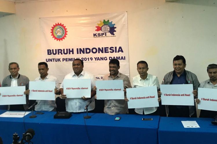 Konferensi pers tiga konfederasi buruh untuk menyuarakan pemilu damai, di Gedung Joang 45, Menteng, Jakarta Pusat, Kamis (25/10/2018).