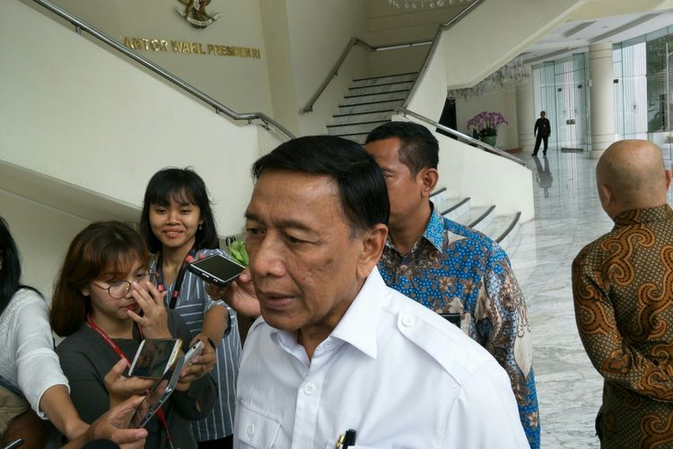 Menko Polhukam Wiranto di Kantor Wapres, Jakarta, Senin (5/11/2018)
