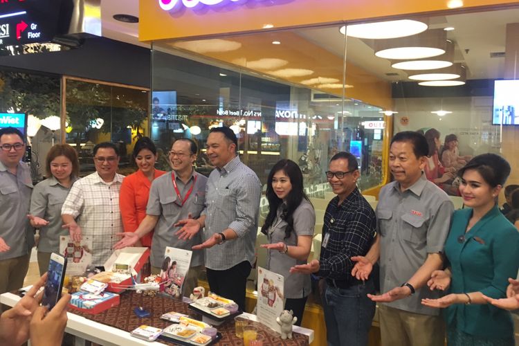 Peluncuran menu makanan baru dalam penerbangan Garuda Indonesia kolaborasi dengan Hokben, Kamis (29/11/2018). 