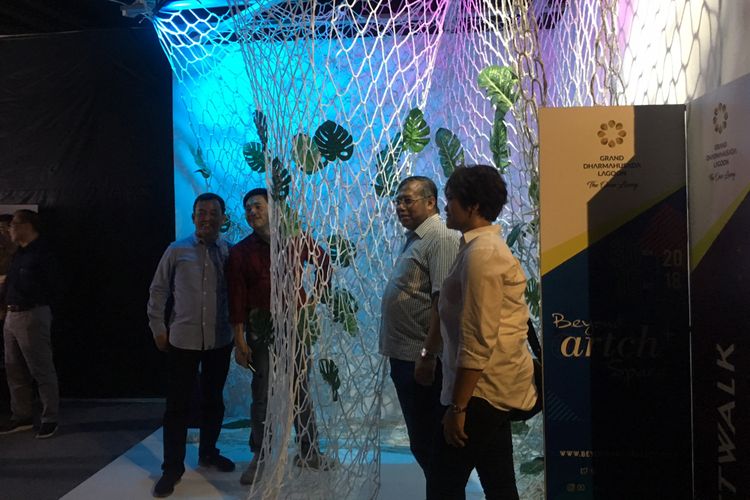 Pameran instalasi seni dan pameran arsitektural, Beyond Artch Space (BAS) 2018, digelar oleh PT PP Properti Tbk di Mal Lagoon Avenue Bekasi, Sabtu (1/12/2018). 