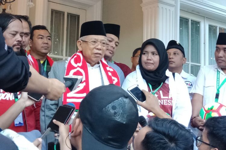 Calon wakil presiden nomor urut 01 Maruf Amin saat ditemui di Rumah Situbondo, Jakarta Pusat, Minggu (6/1/2019). 