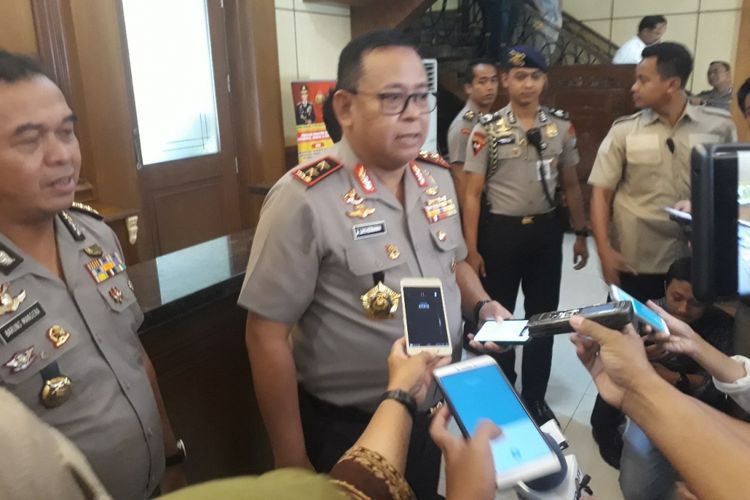 Kapolda Jatim Irjen Luki Hermawan 