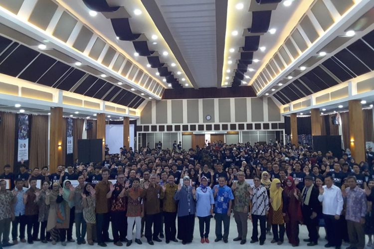 Universitas Budi Luhur melakukan pelepasan 952 mahasiswa untuk melakukan Kuliah Kerja Nyata (17/1/2019).