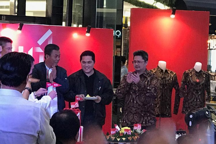 Ketua Tim Kampanye Nasional (TKN) Jokowi-Maruf, Erick Thohir, saat acara peluncuran merchandise paslon nomor urut 01, di FX Mall Sudirman, Jakarta Pusat, pada Jumat (25/1/2019).