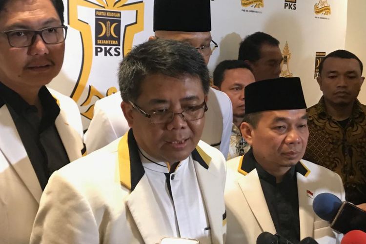Presiden PKS Sohibul Iman dan pimpinan PKS lainnya, di Hotel Grand Sahid Jaya, Jakarta Pusat, Rabu (30/1/2019). 