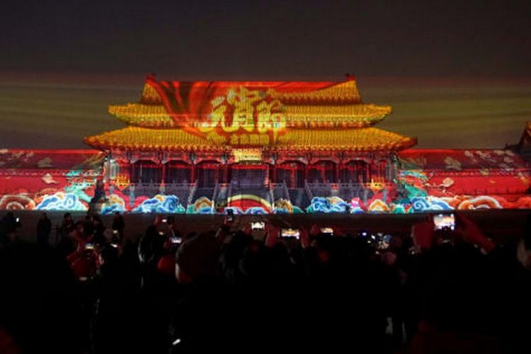 Istana Terlarang Beijing untuk pertama kali dibuka untuk umum pada malam hari. 