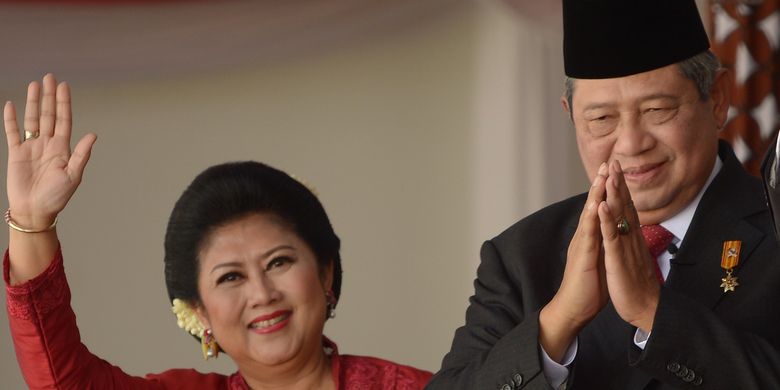 Presiden Susilo Bambang Yudhoyono dan Ibu Negara Ani Yudhoyono saat perayaan Kemerdekaan RI ke-69 di Istana Presiden, Jakarta, 17 Agustus 2014.
