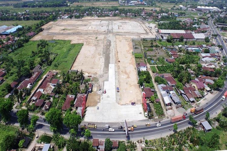 Wira Logistics Centre di Jalan Raya Tanjungmorawa KM 21, berlokasi tepat di jalur distribusi lintas nasional Sumatera Utara dan sangat dekat dengan beberapa pintu tol, Senin (4/9/2017)