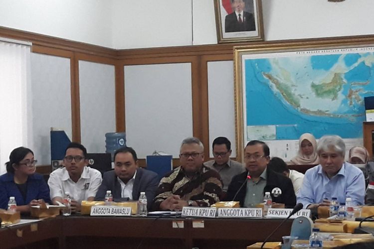 Rapat persiapan debat ketiga pilpres di kantor KPU, Menteng, Jakarta Pusat, Rabu (20/2/2019).
