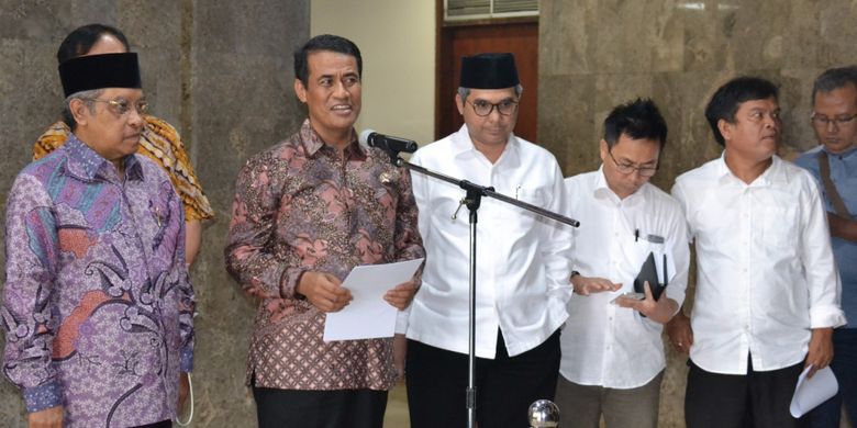 Menteri Pertanian (Mentan) Andi Amran Sulaiman melakukan pertemuan dengan Ketua Pengurus Besar Nahdlatul Ulama (PBNU) Said Aqil Siradj dan jajarannya di kantor pusat Kementerian Pertanian, Jakarta, Selasa (25/7/2017).