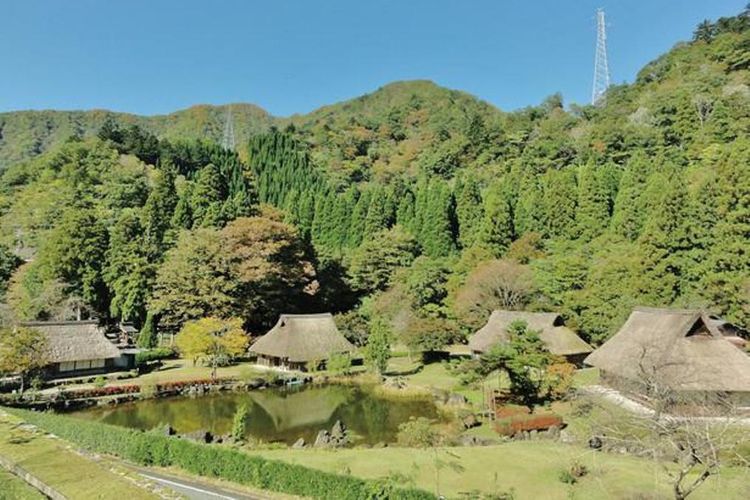 Temukan juga Museum Sejarah Fujihashi di dekat sini.