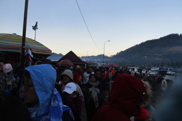 Ramainya Kulineran Dieng