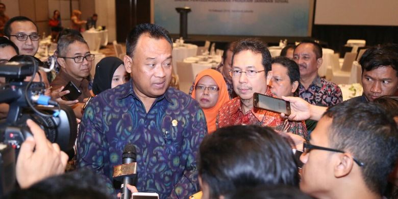 Direktur Jenderal Pembinaan Pengawasan Ketenagakerjaan dan Kesehatan Keselamatan Kerja Kementerian Ketenagakerjaan, Sugeng Priyanto seusai Kegiatan temu teknis penanggungjawab K3 nasional dan survei uji banding faktor fisika pada laboratorium pengujian K3, di Bandar Lampung, Senin (18/3/2019)