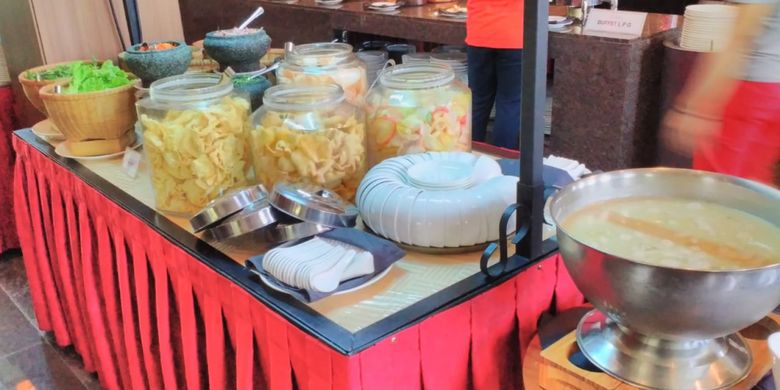 I Hotel Baloi di Batam menawarkan paket sajian khas Idul Adha dengan harga yang ditawarkan Rp 48.000 nett per orang dan bisa makan sepuasnya.