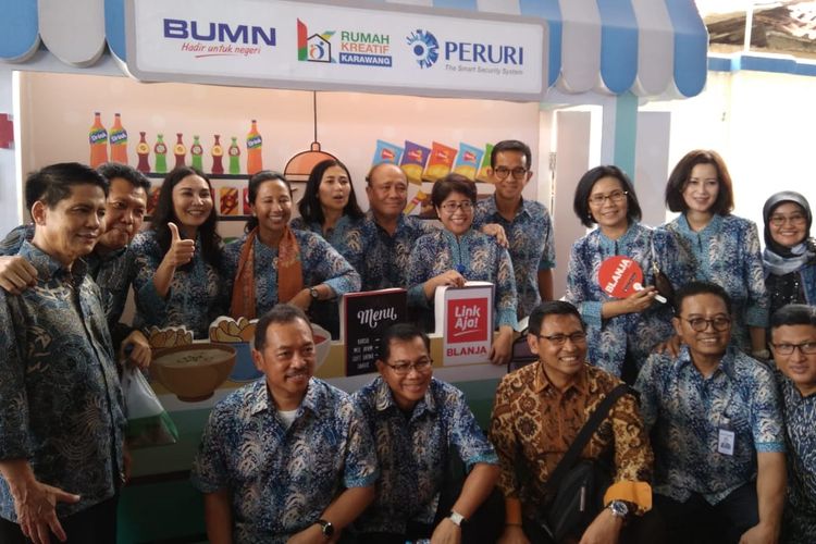 Menteri BUMN Rini M. Soemarno dalam peresmian Rumah Kreatif di Karawang, Selasa (9/4/2019)