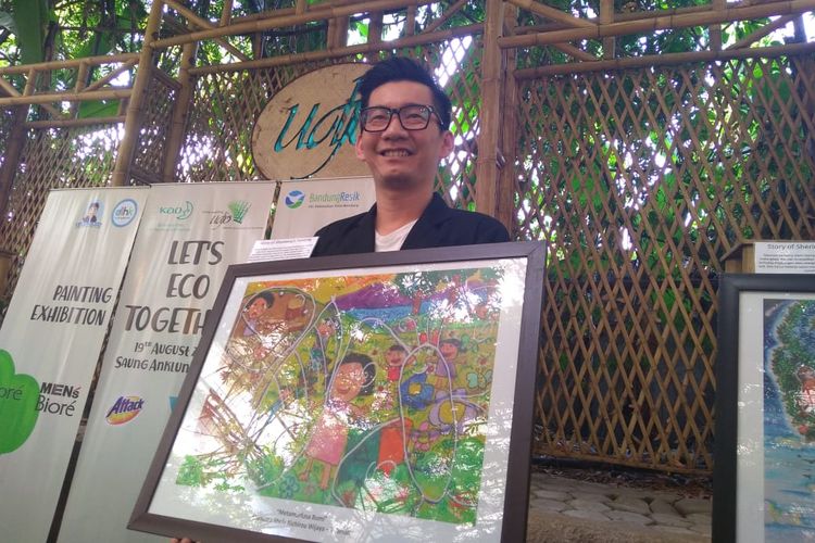 Dua anak Indonesia, Sherly Vermont K (12) dan Farhan Wibisono (14) menjadi pemenang lomba melukis internasional bertema lingkungan yang diselenggaran Kao Jepang. 