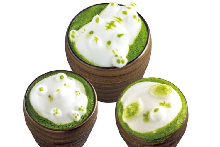 “Marokoi Matcha Latte 3D Art”, teh hijau dengan busa café latte 3D art (700 yen per item) / Saryo Suisen Takatsuji-honten
