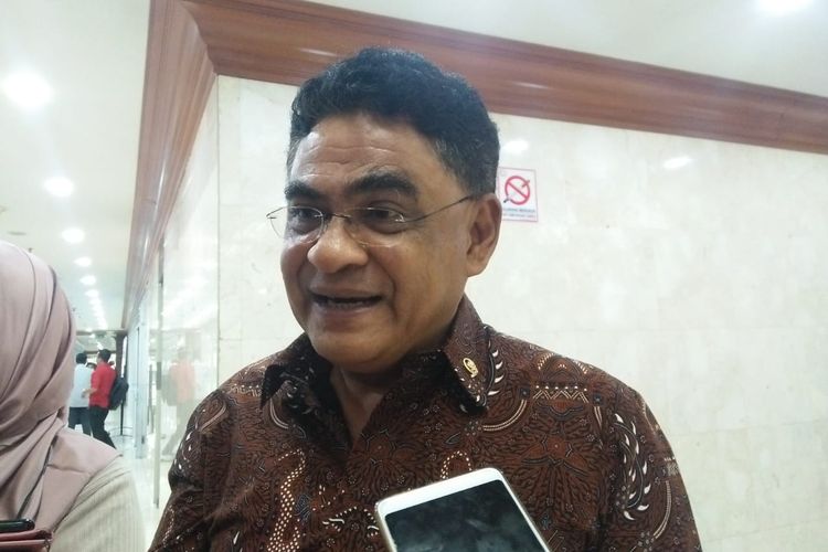Ketua DPP PDI-P Andreas Hugo Pareira di Kompleks Parlemen, Senayan, Jakarta, Selasa (18/6/2019)