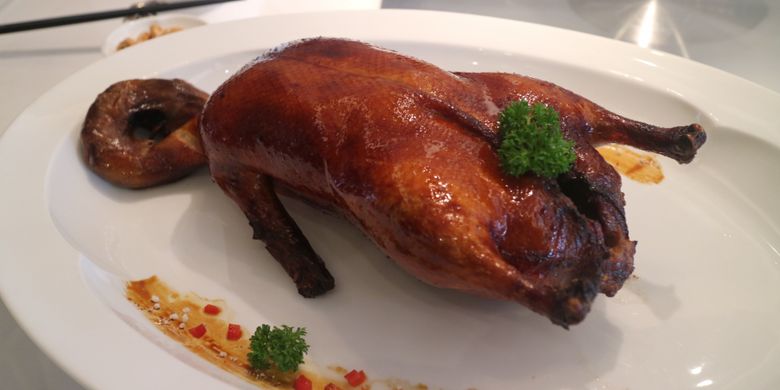 Traditional peking duck di House Of Yuen.